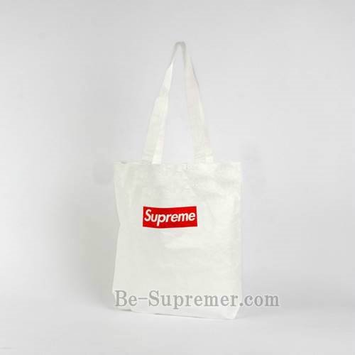 シュプリームの気になるノベルティグッズ