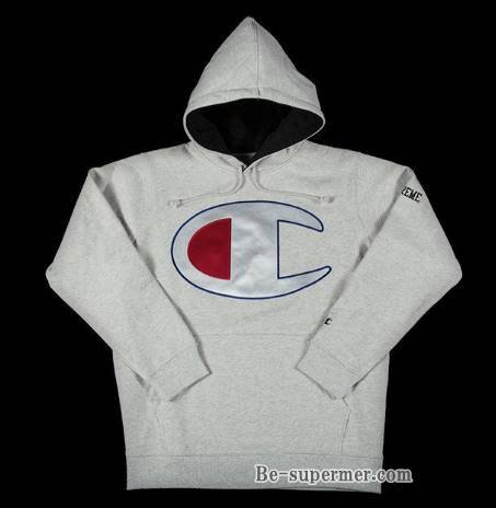 シュプリームの正規店で買いそびれたアイテムをお探しなら