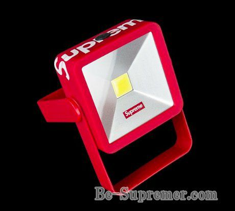 Supreme シュプリーム 18FW Magnetic Kickstand Light マグネティック