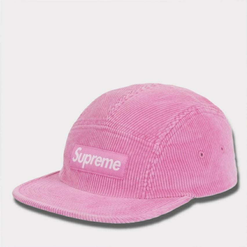 毎シーズン完売の人気モデル・Logo Items | Supreme(シュプリーム