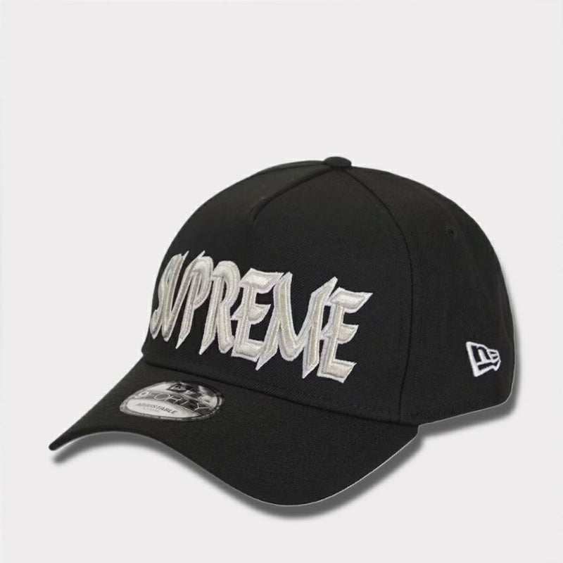  Supreme シュプリーム 2025AW Sharp Spellout Adjustable New Era　シャープ スペルアウト アジャスタブル ニューエラキャップ ブラック