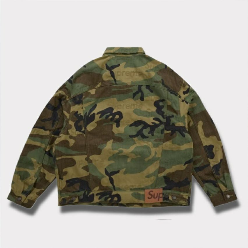 Supreme シュプリーム 2025AW Jacquard Logos Denim Trucker Jacket ジャカード ロゴ デニム トラッカー ジャケット ウッドランドカモ1