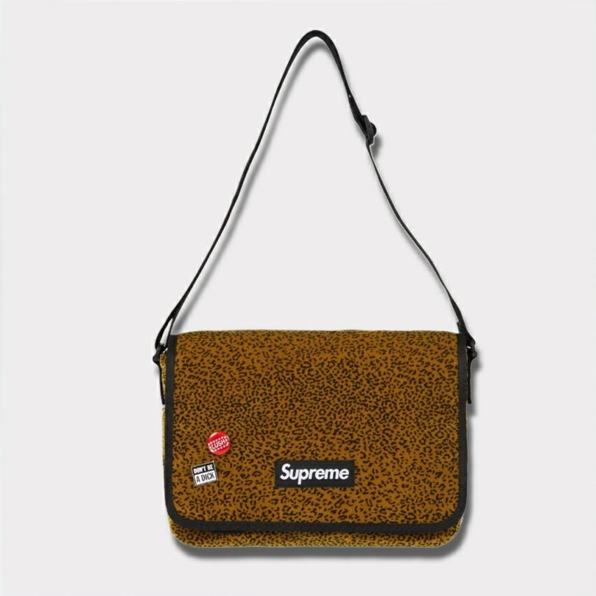 SUPREME シュプリーム 22SS SMALL MESSENGER BAG スモールメッセンジャーバッグ Brown ボックスロゴ ショルダー ナイロンリップストップ Cordura カバン【中古】【SUPREME】 Supreme シュプリーム 2025AW Velvet Small Messenger Bag ベルベット
