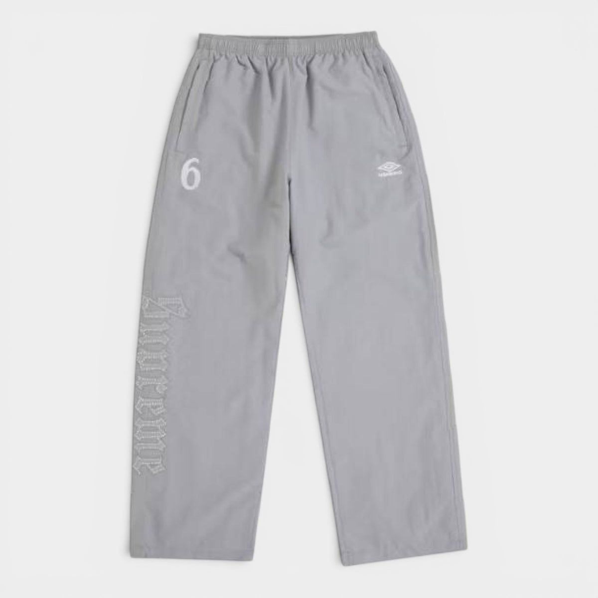 Supreme シュプリーム 2026SS Umbro Rhinestone Track Pant アンブロ ラインストーン トラックパンツ ライトグレー